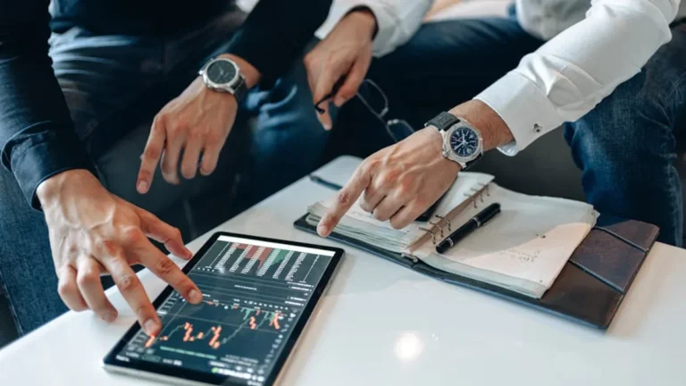 Financeboar Review: What It Is, Features, Risks, and Alternatives